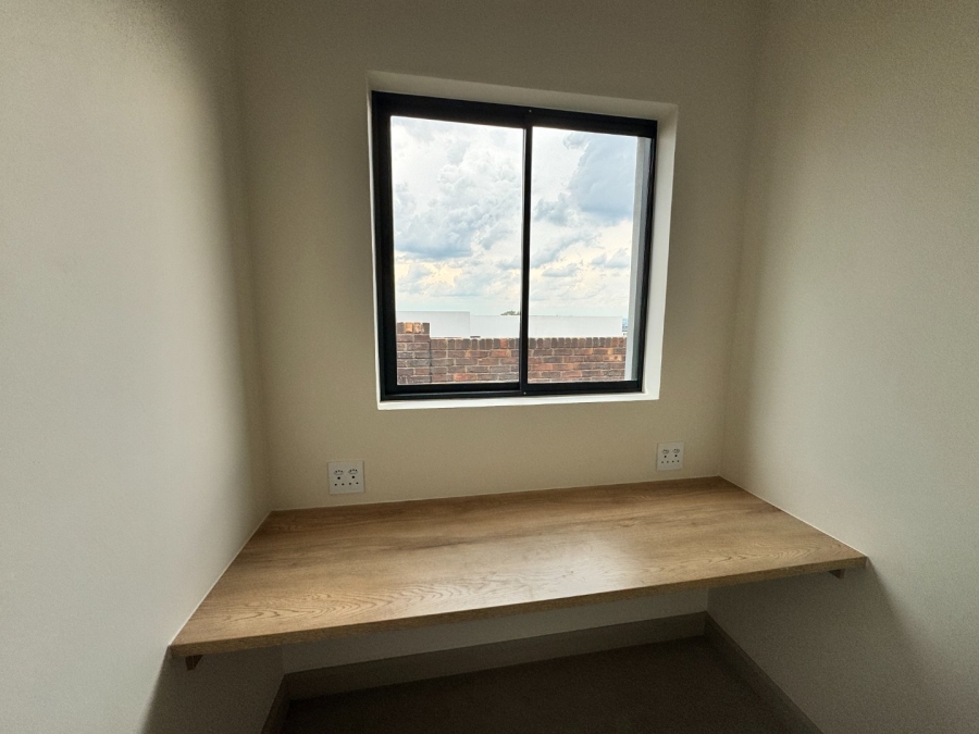 To Let 3 Bedroom Property for Rent in Helderzicht Eco Estate North West